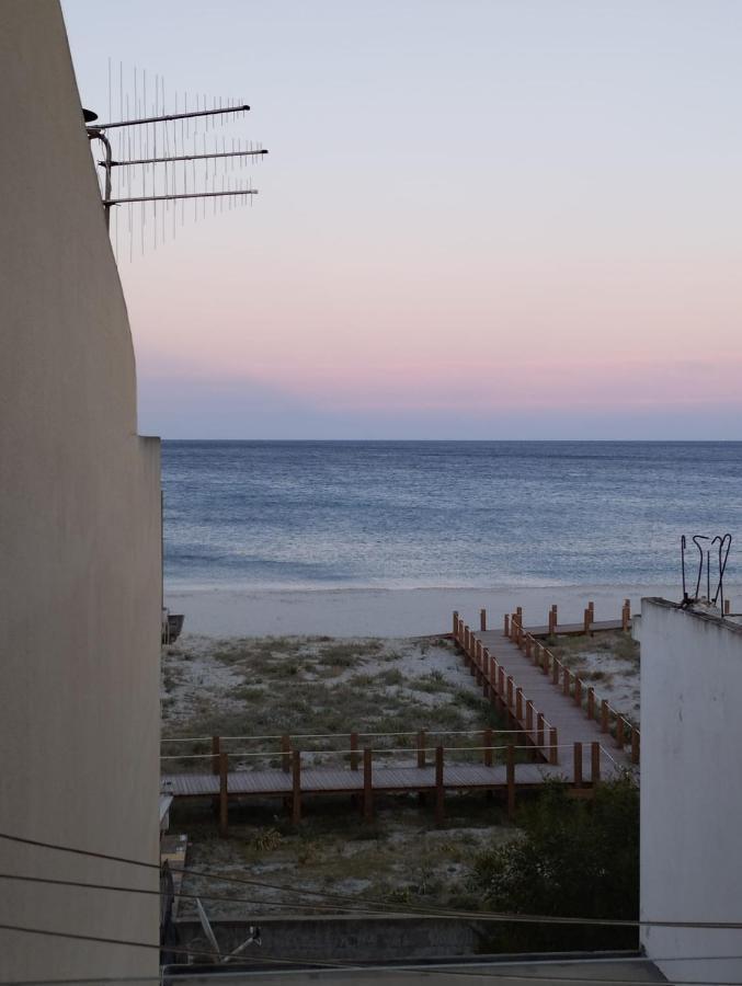Corona'S Apartment- Fronte Spiaggia La Caletta Eksteriør billede